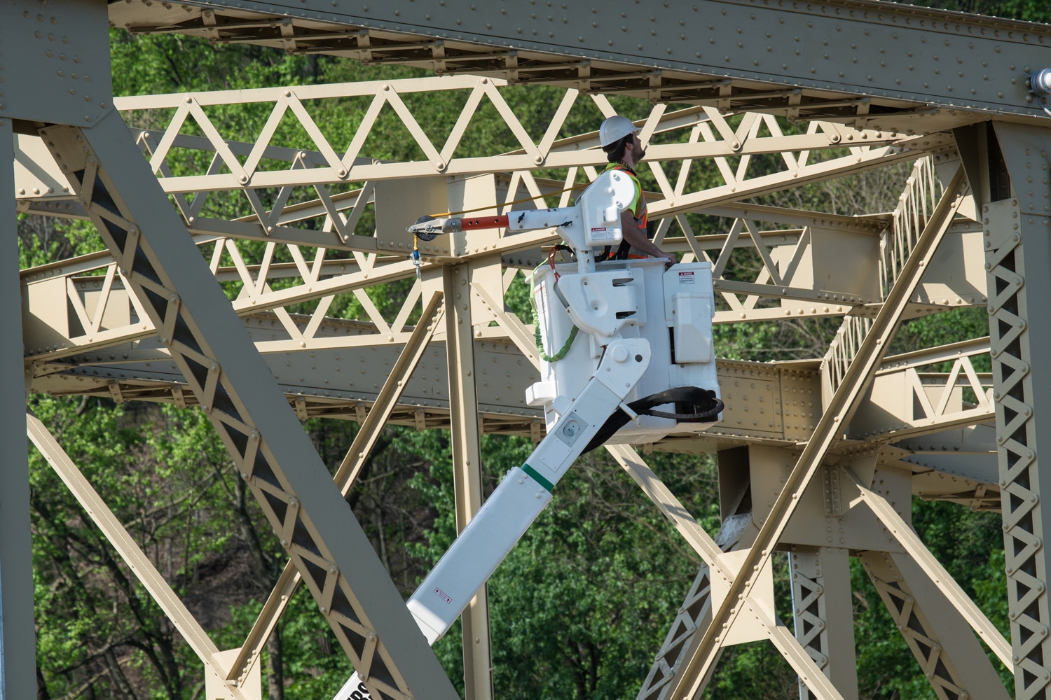 Hickory St slider image 3