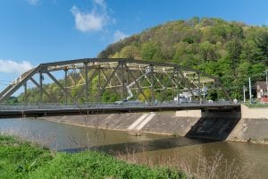 Hickory St slider image 4